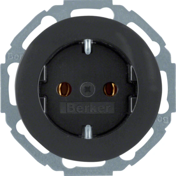 Розетка з з/к, 16А/250В, чорна, R.Classic Berker 47452045