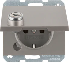 Berker Розетка з з/к, кришка, замок, 16А/250В, нерж.сталь-лак 16А/250В K.5 47637004