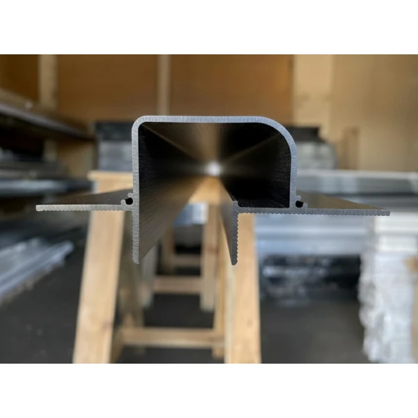 Алюмінієвий профіль тіньового шва без розсіювача РПТШ 22,5*37 чорний 3 м (Ціна за 1 м.п.) - Фото 3