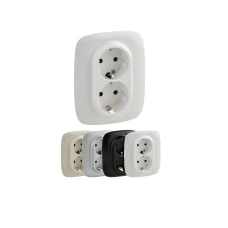 Розетка подвійна із заземленням та захисними шторками Valena Allure Legrand