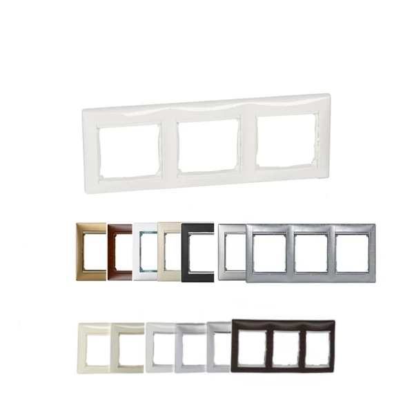 Рамка 3-місна Valena Classic Legrand - Фото 1