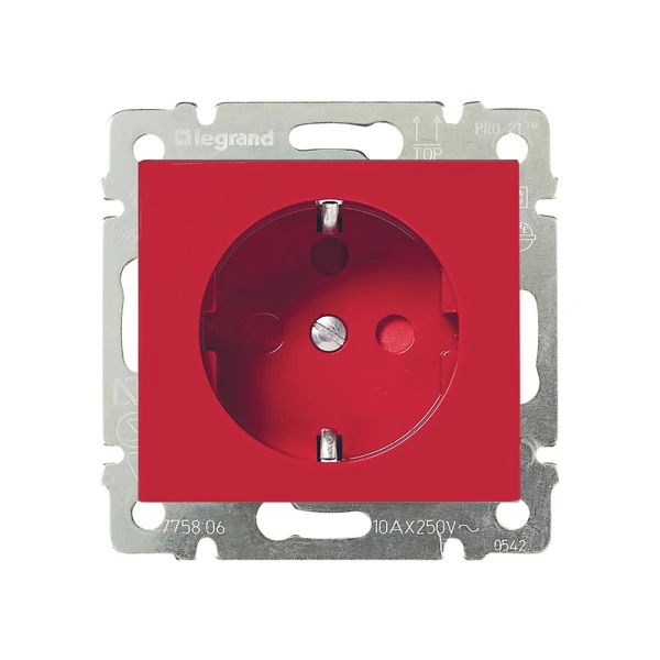 Розетка з заземленням та блокуванням Valena Classic Legrand