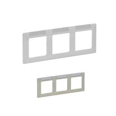 Рамка 3-місна з тримачем для маркування Valena Life Legrand