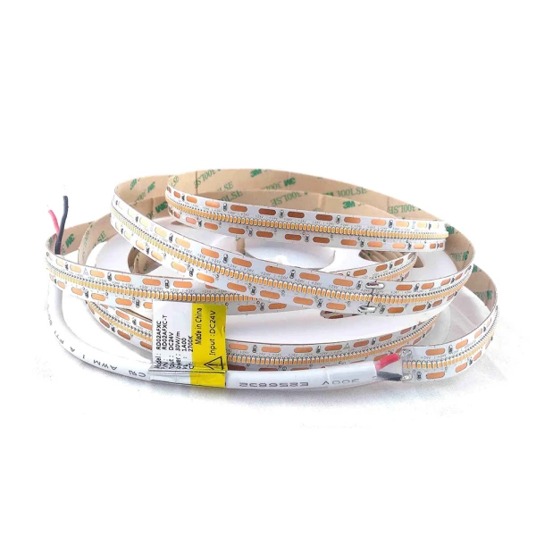 Світлодіодна стрічка 2111-700-IP20-WW-10-24 RD02AFXC-T 2700K 24V 30W/m 2400lm/m Rishang, 1м