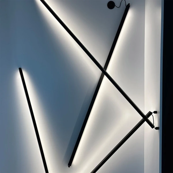 Лінійне бра Skarlat STRING RWLB160 40W BK 4000K чорний 1723009 - Фото 3